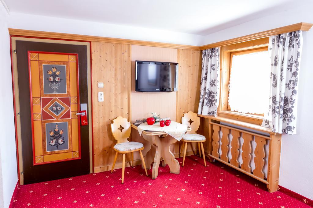 Hotel Tirolerhof Serfaus Kültér fotó